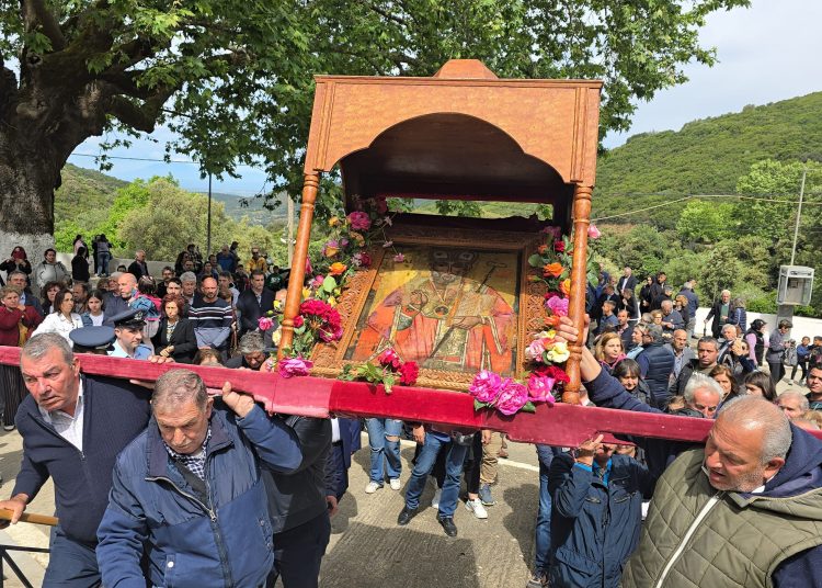Σπάτα Αχαΐας: Λαμπρή η παμπελοποννησιακή γιορτή του Αγίου Νικολάου