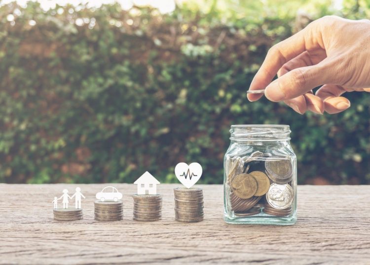 Εξισώνονται οι τρίτεκνες οικογένειες με τις πολύτεκνες – Ποια επιδόματα θα λαμβάνουν