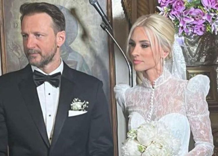 Παντρεύτηκε ο Κώστας Καραφώτης με την Κάτια Μάνου