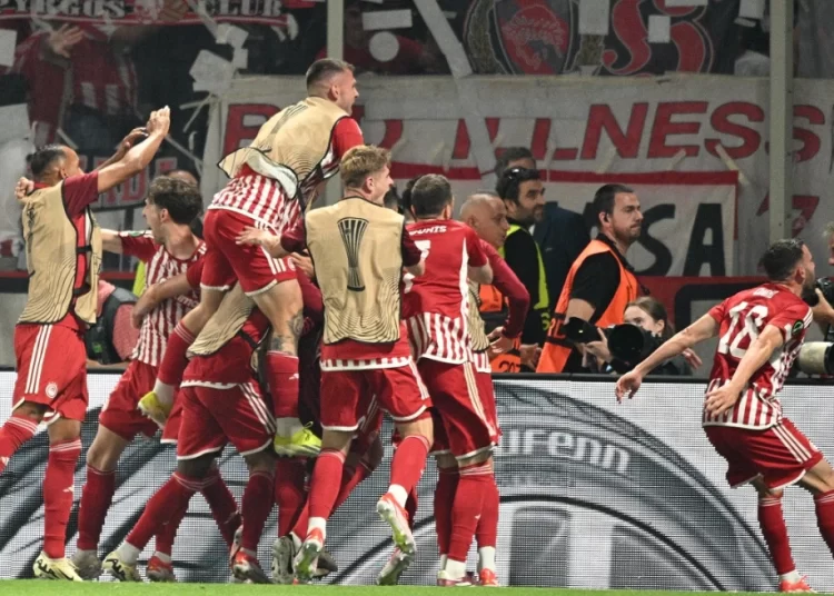 Ο Ολυμπιακός κατέκτησε το Conference League – Νικησε 1-0 την Φιορεντίνα με το γκολ του Ελ Κααμπί στο 116′-Φλέγεται ο Πειραιάς