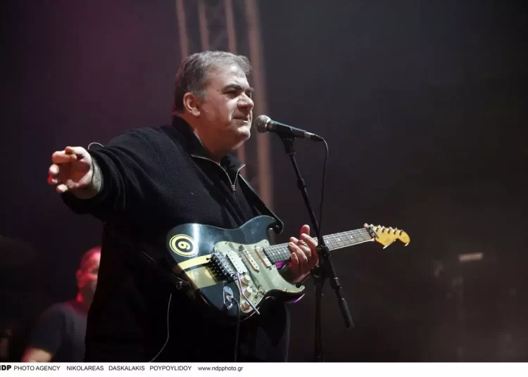 Δημήτρης Σταρόβας: Αισιόδοξοι οι γιατροί μετά το εγκεφαλικό – Πώς επικοινωνεί, τι δείχνουν οι εξετάσεις του