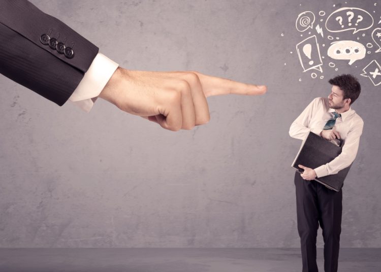 Toξικές σχέσεις στην δουλειά: Συμβουλές για αποτελεσματική λύση