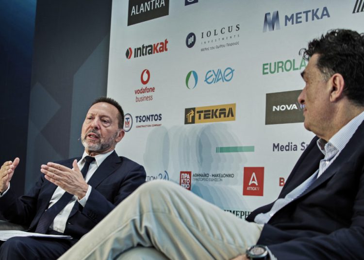 Στουρνάρας: Να μεταναστεύσουν οι μικρομεσαίοι που δεν τους αρέσει η φορολόγηση