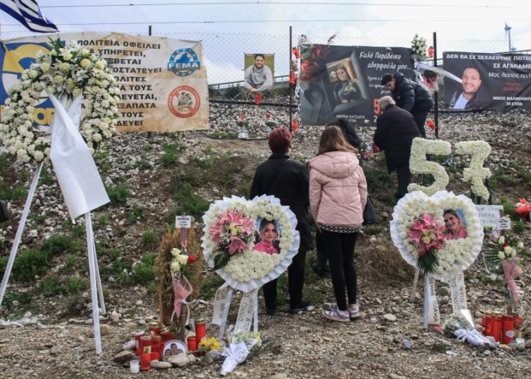 Βουλή: «Στοίβα» οι δικογραφίες για τα Τέμπη – Οι κατηγορίες «φωτιά» και γιατί δεν «πέφτουν» προτάσεις για προανακριτική