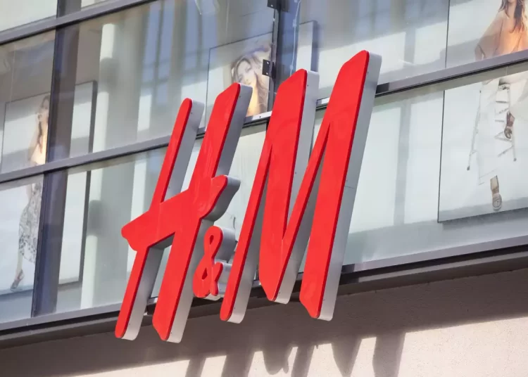 ΑΑΔΕ: Λουκέτο 48 ωρών σε άλλα τέσσερα καταστήματα της H&M