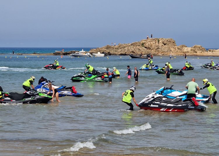 Jet ski: Υπερθέαμα ταχύτητας στο Αρκούδι