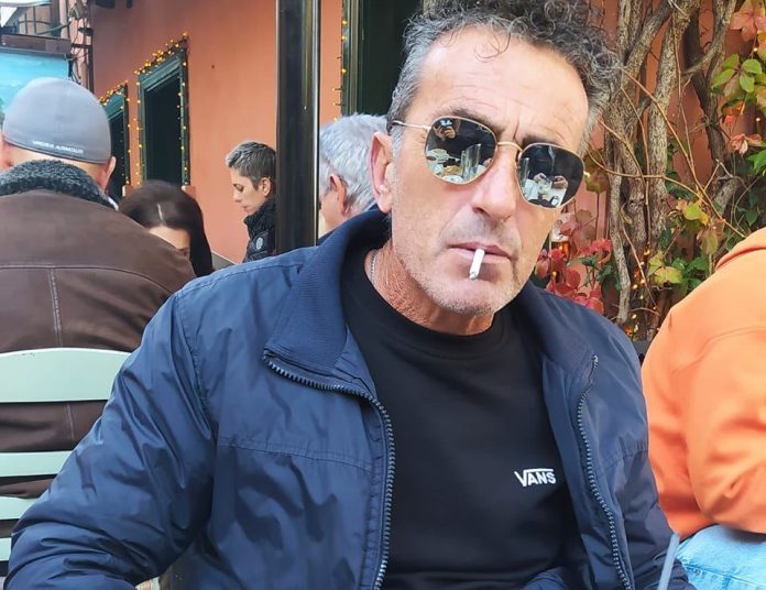 Ο 54χρονος Θεόδωρος Παπαδημητρόπουλος έχασε τη ζωή του στο πύρινο μέτωπο της Μυρτιάς