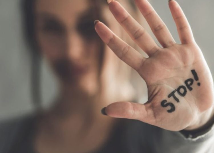 Ενδοοικογενειακή βία: Νέες διατάξεις στο νόμο-Τι αλλάζει