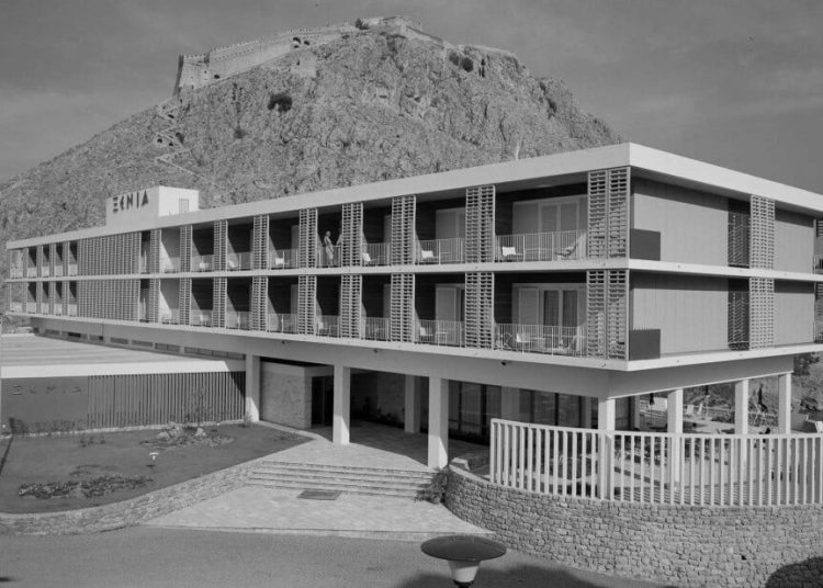 Ξενοδοχεία “Ξενία”: Η ιστορία πίσω από τον Μεταπολεμικό Τουρισμό