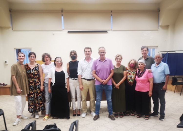 Στην Αμαλιάδα συνεδρίασε η παράταξη της Περιφέρειας με επικεφαλής τον Κ. Καρπέτα