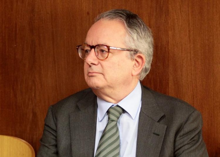 Αλιβιζάτος καλεί ΠΑΣΟΚ και ΣΥΡΙΖΑ να ενωθούν και να συγκροτήσουν νέο κόμμα