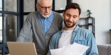 Τι αλλάζει από την Τρίτη για γονικές παροχές και δωρεές