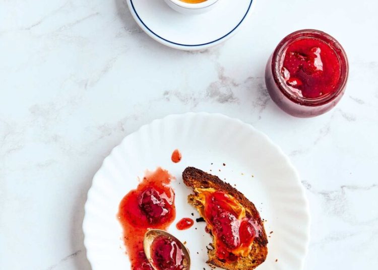 Μαρμελάδες χωρίς ζάχαρη: 4 καλοκαιρινές συνταγές