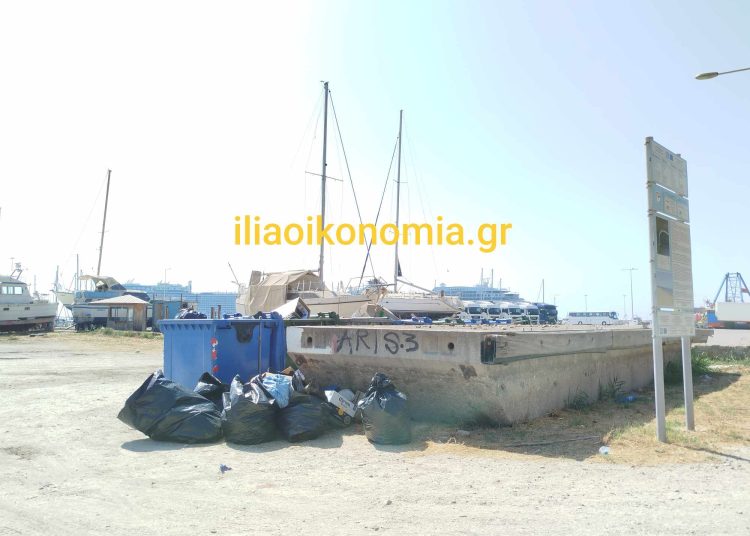 Κατάκολο: Πολύ άσχημη εικόνα οι παλιές πλωτές εξέδρες της μαρίνας-Να απομακρυνθούν