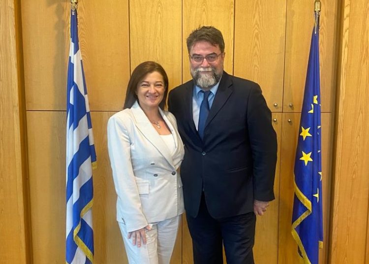 Αυγερινοπούλου με Υφυπουργό Οικονόμου: Στο επίκεντρο η βελτίωση των μεταφορών της Ηλείας