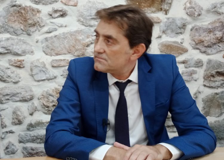 Κ. Καρπέτας: Ζητά απαντήσεις από Φαρμάκη για τις καταγγελίες για αδιαφάνεια στα οικονομικά