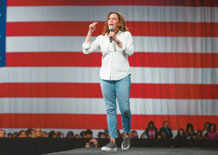 Εκλογές στις ΗΠΑ: 8 «δικοί μας» στο επιτελείο της Χάρις – Ο Ελπιδοφόρος και η… Μαλλιωτάκη στην ομάδα Τραμπ