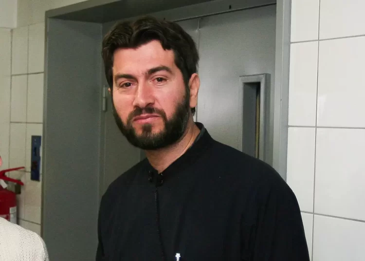 Κιβωτός του Κόσμου: Στο εδώλιο ο πατέρας Αντώνιος με βούλευμα – Παραπέμπεται για το κακούργημα της ασέλγειας ανηλίκων