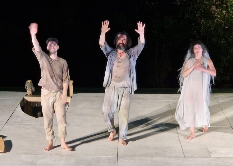 Εντυπωσίασε «Η Θάλασσα και ο Γέρος» στο Θέατρο Καβασίλων με τον Τ. Νούσια