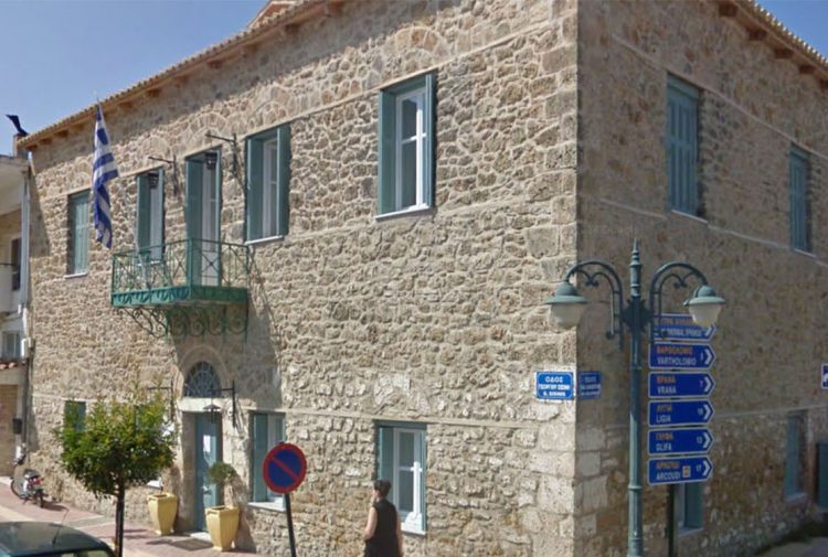 Γαστούνη: Και ο Δήμος Πηνειού ζητά περιορισμό στο νερό