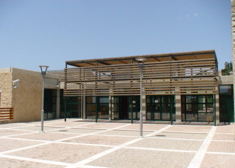 Αμαλιάδα: «Τραγούδια στο Σεληνόφως» από την χορωδία Μυρτουντίων