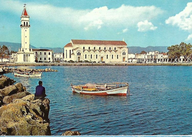 Προς νέο ρεκόρ αφίξεων και εσόδων στον Τουρισμό – Στο 90% οι πληρότητες τον Αύγουστο