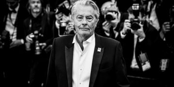 Οι 20+1 αξέχαστες ατάκες του Αλέν Ντελόν