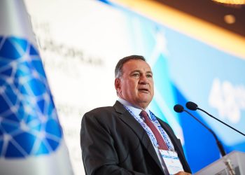 ΗΛΕΙΑ: Μετά τον “νεκροθάφτη” των Πανεπιστημιακών Σχολών πρύτανη Χρ. Μπούρα, νέος “εχθρός” της Ηλείας ο Σπ. Καπράλος