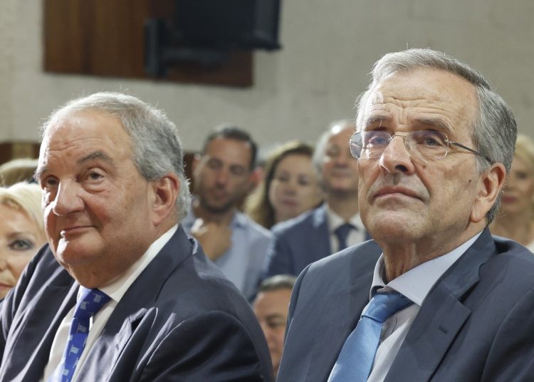 Καραμανλής-Σαμαράς απαξιώνουν Μητσοτάκη και δεν πάνε στην ΔΕΘ