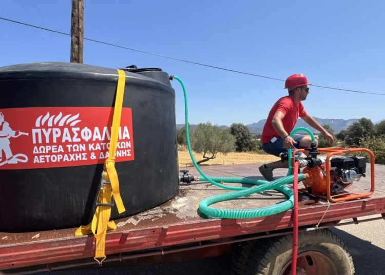 Ηλεία: Κάτοικοι χωριού έφτιαξαν μηχανισμό για πυρασφάλεια!