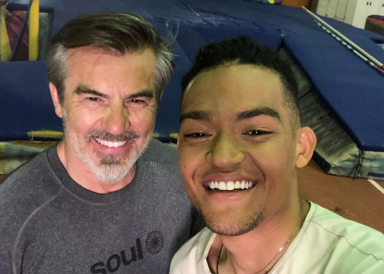 Συγκινεί ο πατέρας του Εμμανουήλ Καραλή: Παιδί μου, νικήσαμε τον ρατσισμό