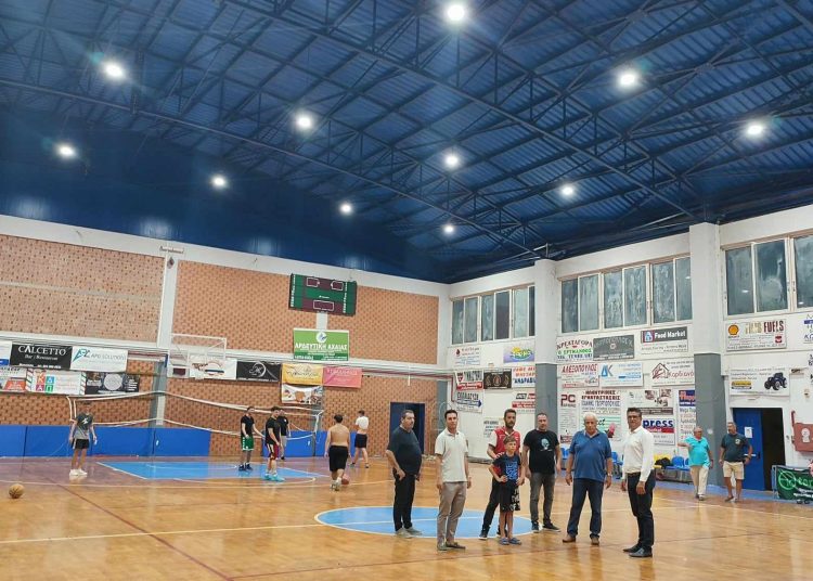 Ανδραβίδα: Νέα φωτιστικά στο δημοτικό γυμναστήριο