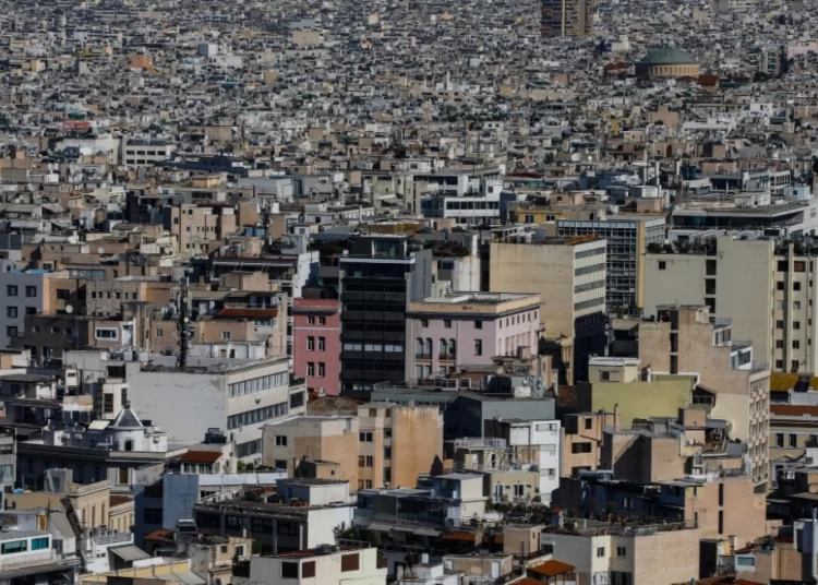 Λύση για να «πέσουν» στην αγορά τα αναξιοποίητα ακίνητα των τραπεζών