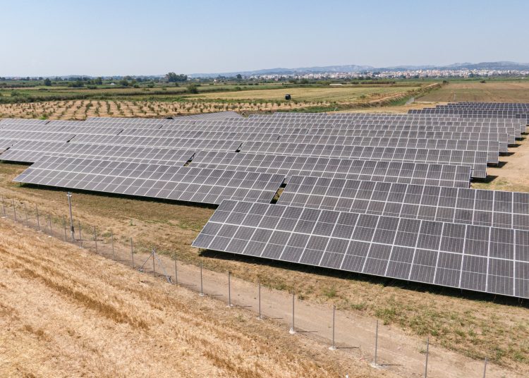 Σε λειτουργία το 1ο Φωτοβολταϊκό πάρκο Ηλείων επιχειρηματιών
