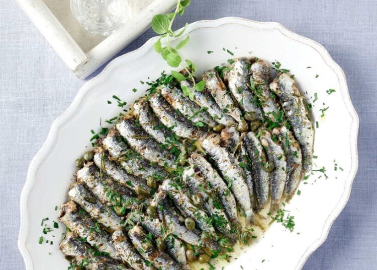 Σαρδέλες: Καλοκαιρινές συνταγές για τον απόλυτο μεζέ!