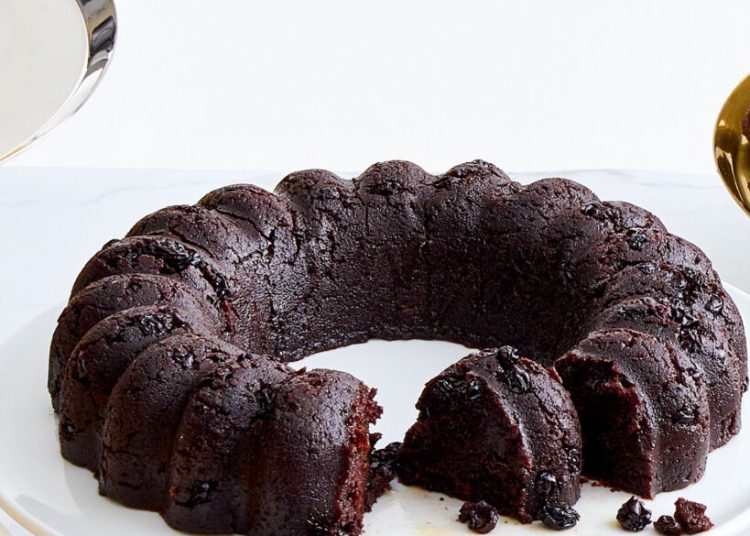 Χαλβάς σιμιγδαλένιος με σοκολάτα και σταφίδες