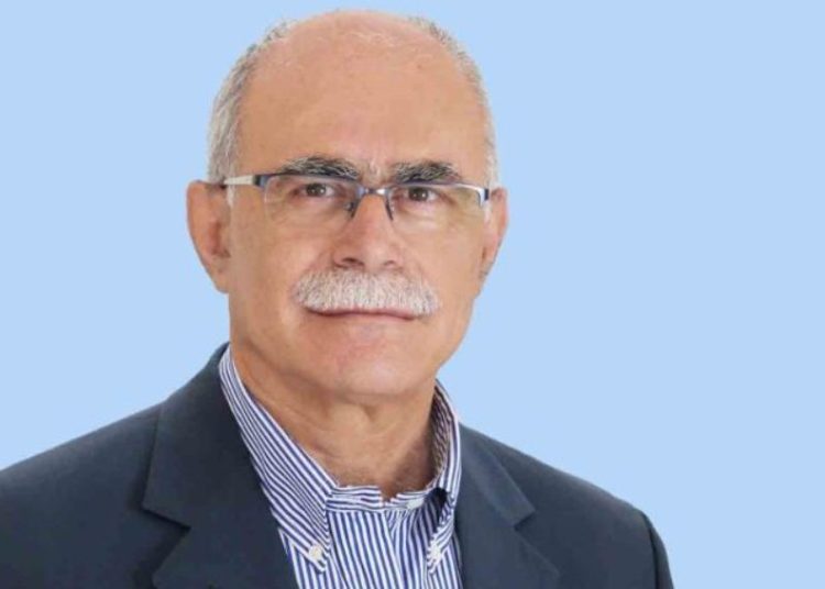 Στάθης Καννής: “Έργα και ημέρες του κ. Τάκη Αντωνακόπουλου”