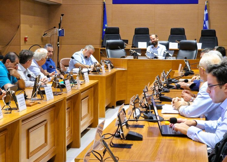 Φαρμάκης & Δήμαρχοι Ηλείας εναντίον Υπουργείου Περιβάλλοντος-Αντίθετοι στην συγχώνευση ΦΟΣΔΑ