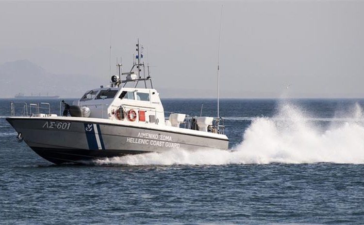 Φρίκη στην Πάτρα: Nεκρή γυναίκα επέπλεε στη θάλασσα