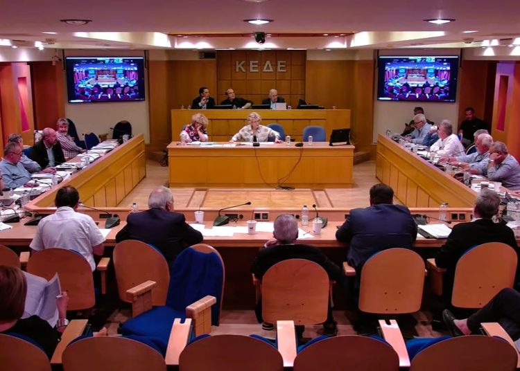 Στο πλευρό Χριστοδουλόπουλου-Καστρινού η ΚΕΔΕ για την συγχώνευση του ΦΟΣΔΑ