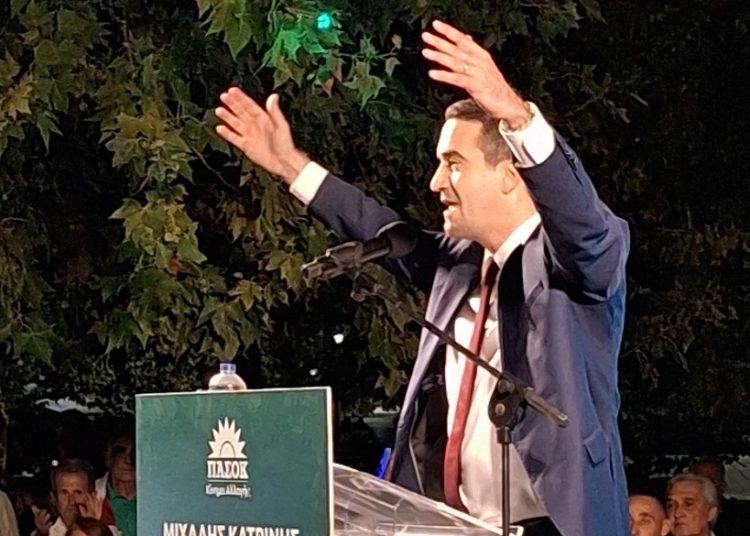 ΜΙΧΑΛΗΣ ΚΑΤΡΙΝΗΣ: Μεγαλειώδης συγκέντρωση στον Πύργο (φωτο)