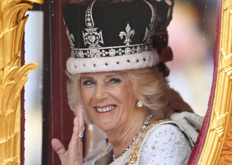 Διακοπές στο Ιόνιο για την Βασίλισσα Καμίλα της Αγγλίας