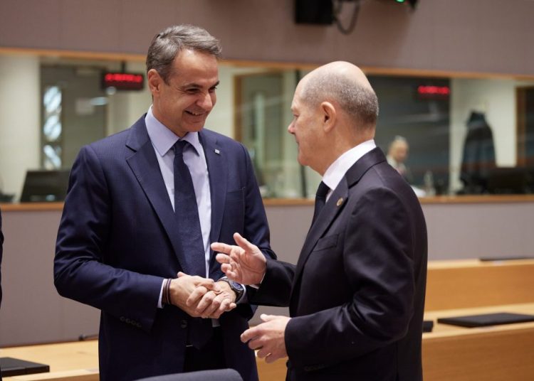 Πώς επηρεάζει την Ελλάδα η αντιπροσφυγική στροφή της Γερμανίας