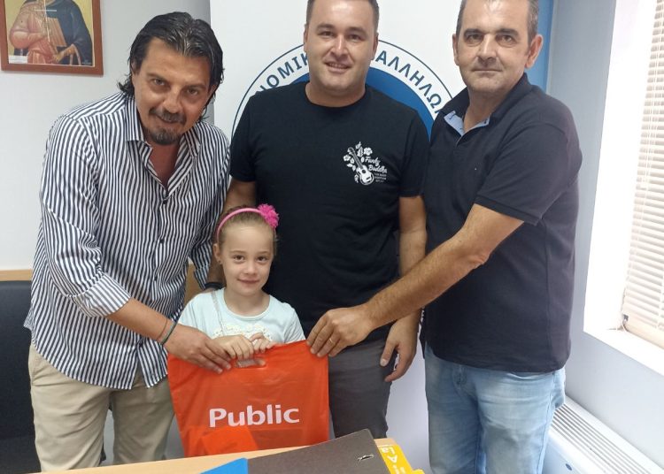 Ένωση Αστυνομικών Υπαλλήλων Ηλείας: Έκανε δωρεά γραφική ύλη σε παιδιά συναδέλφων