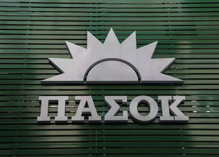 Εκλογές ΠΑΣΟΚ – Δημοσκόπηση Metron Analysis: Πρώτος ο Ανδρουλάκης, δεύτερη η Διαμαντοπούλου, τρίτος ο Δούκας