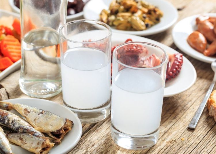 Ούζο: Πρωταγωνιστεί στις εξαγωγές-Ποιες χώρες το καταναλώνουν