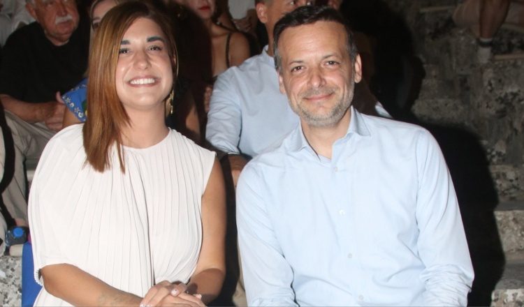Χάρης Δούκας: Επιβεβαίωσε ότι θα παντρευτεί με θρησκευτικό γάμο τη σύντροφό του Γεωργία Πολυτάνου μέσα στο 2024