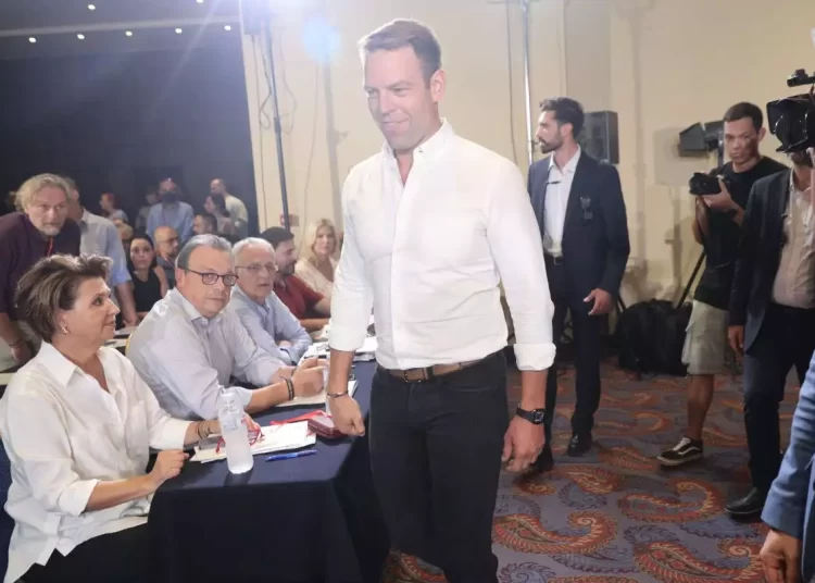 ΣΥΡΙΖΑ: Πρόταση μομφής κατά του Στέφανου Κασσελάκη κατέθεσαν οι «87»