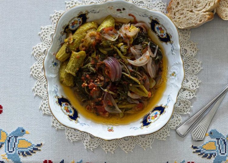 Συνταγές για γεμιστούς κολοκυθοανθούς