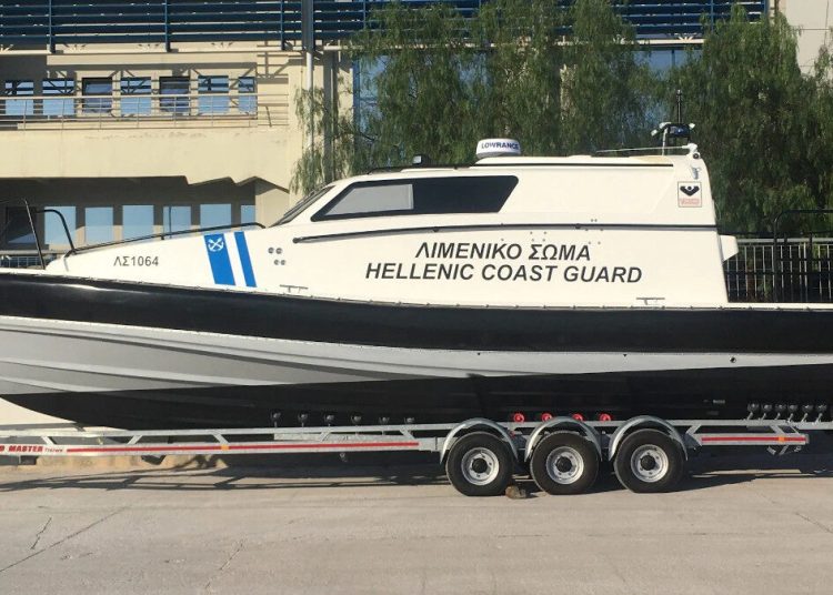 Αίγινα: Άφησαν το νησί χωρίς πλωτό ασθενοφόρο για να το εκθέσουν στην ΔΕΘ